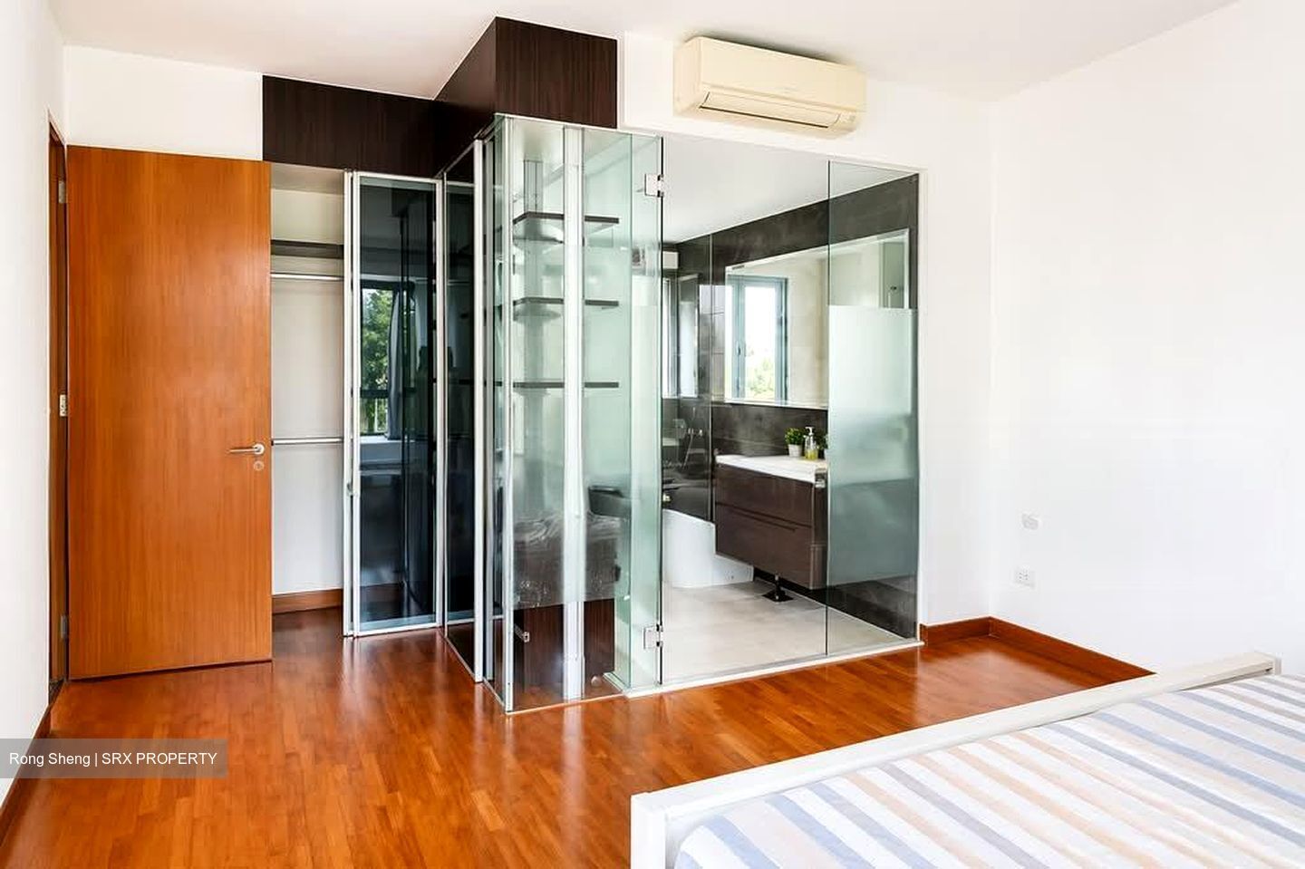 Waterfront Isle (D16), Condominium #566261601